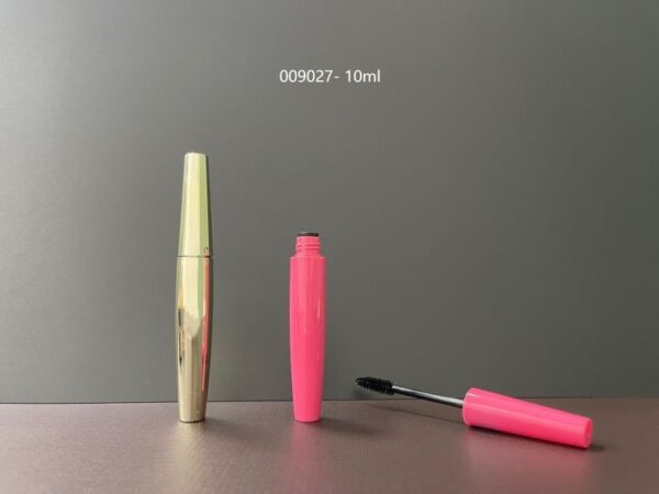 009027
Shaped Lipgloss with Applicator