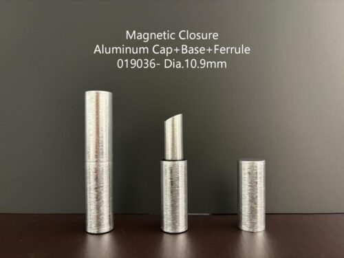 019036
Lipstick with Magnetic Closure, S-Free
