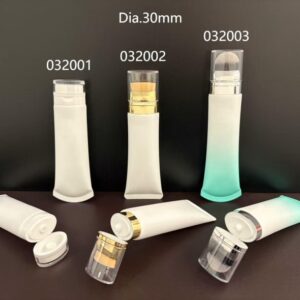 032001
Tube with Screw Closure and Tube Dia 30