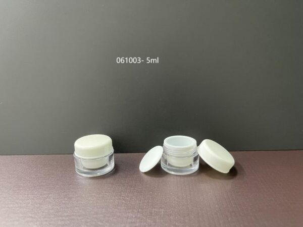 061003
Jar with Double-Wall