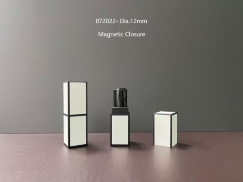 072022
Square Lipstick, POM-Free