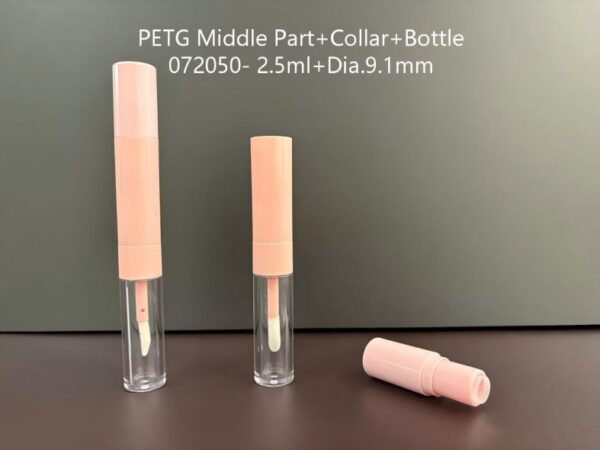 072050
Multi-Color Lipgloss with Applicator
