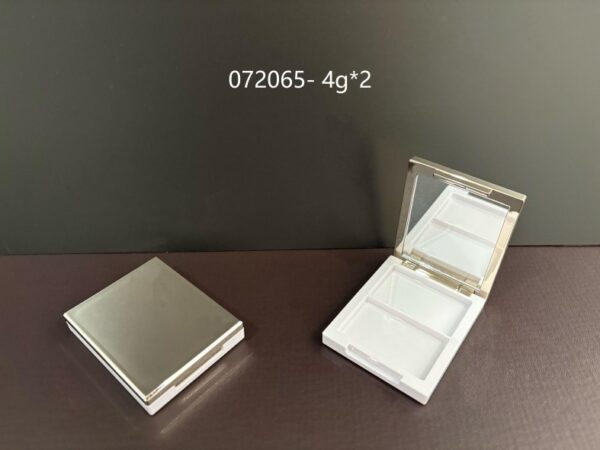 072065
Multi-Color Square Compact with Mirror