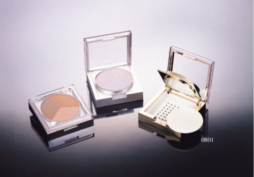 0801
Multi-Color Square Compact with Mirror and Center Plate