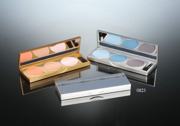 0823
Multi-Color Square Compact with Mirror and Window