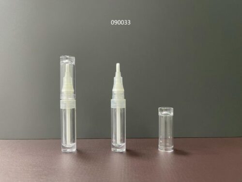 090033
Lipgloss with Applicator and Airtight, S-Free
