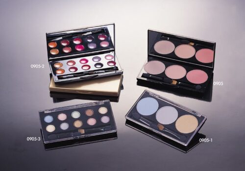 ct 0905
Multi-Color Square Compact with Snap Closure