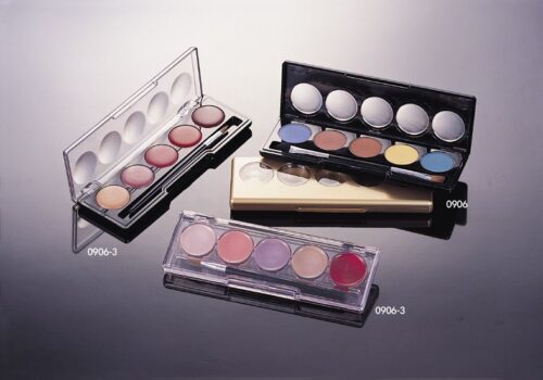 ct 0906
Multi-Color Square Compact with Snap Closure