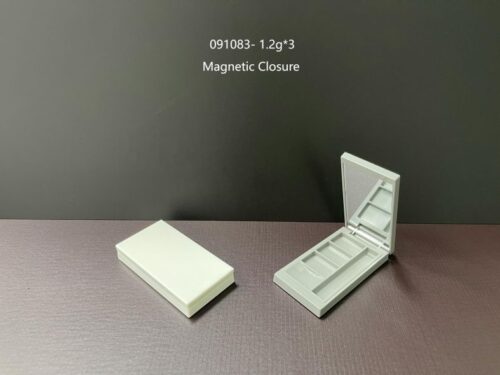 ct 091083
Multi-Color Compact with Mirror and Magnetic Closure