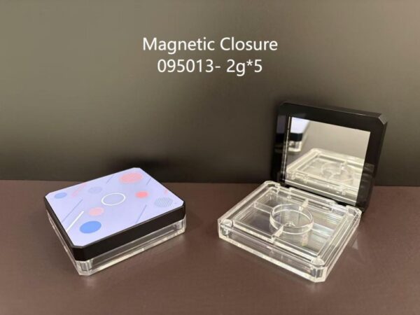 095013
Multi-Color Square Compact with Mirror and Deco Top