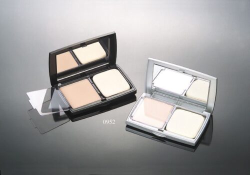 0952
Shaped Compact with Mirror and Center Plate