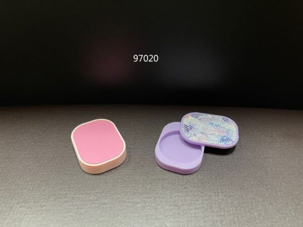 097020
Square Compact, S-Free and Mono-Material