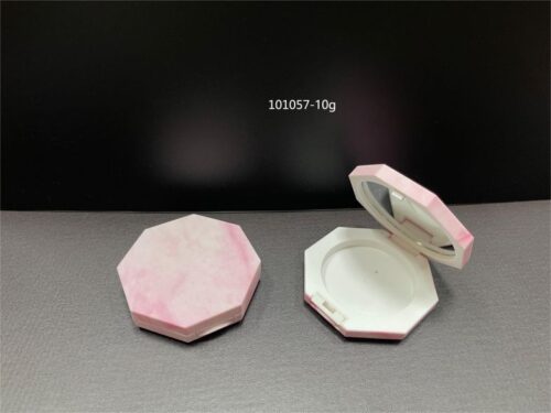 101057
Compact with Mirror and Push-Button Closure, Refillable