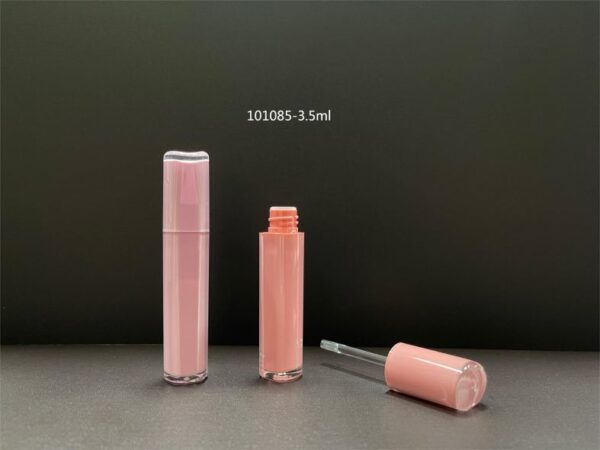 101085
Lipgloss with Applicator and Double-Wall