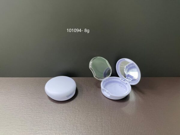 101094
Compact with Mirror and Center Plate