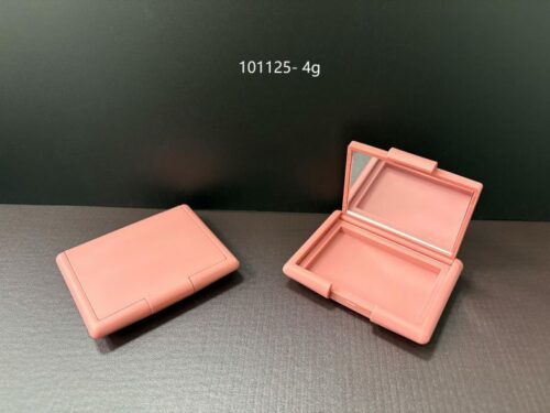 101125
Square Compact with Mirror and Snap Closure