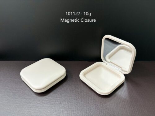 101127
Square Compact with Mirror and Magnetic Closure