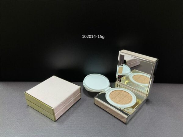 102014
Square Cushion with Mirror and Deco Top and Center Plate, Refillable