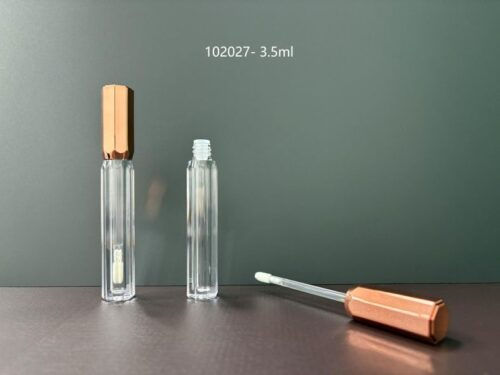 102027
Lipgloss with Applicator