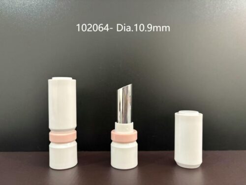 102064
Lipstick with Snap Closure