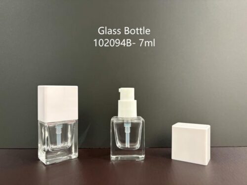 102094B-7
Square Bottle