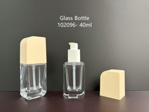 102096
Square Bottle