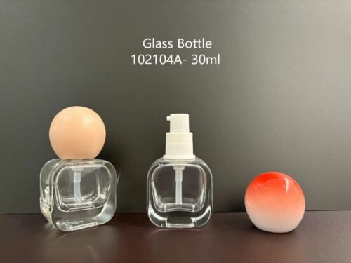 102104A
Square Bottle