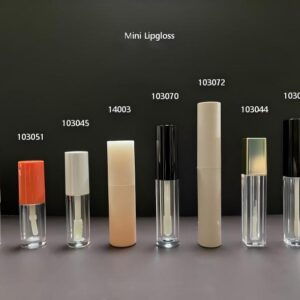 103044
Square Lipgloss with Applicator
