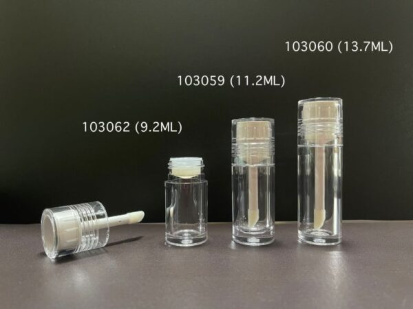103060
Lipgloss with Applicator