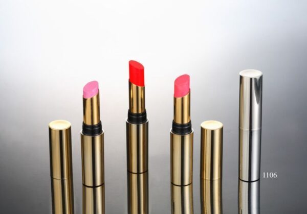 1106
Lipstick