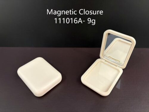 111016
Square Compact with Mirror