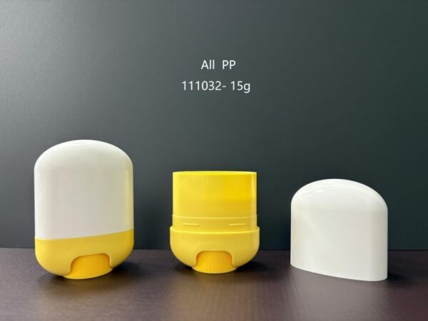 111032
Shaped Stick with Snap Closure, S-Free and Mono-Material