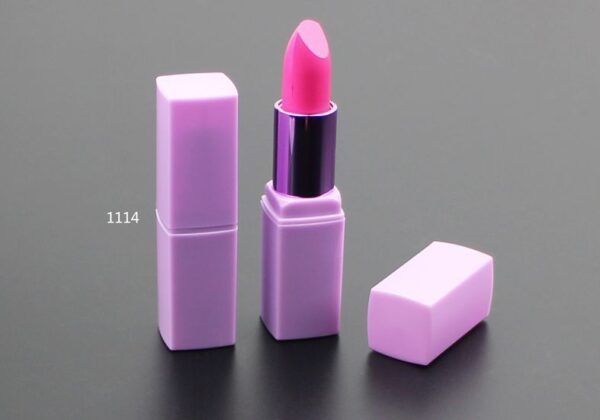 1114
Square Lipstick