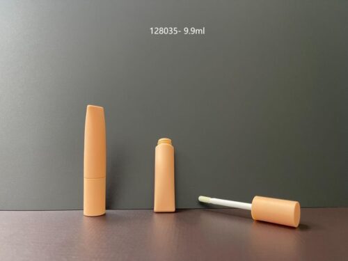 128035
Lipgloss with Applicator