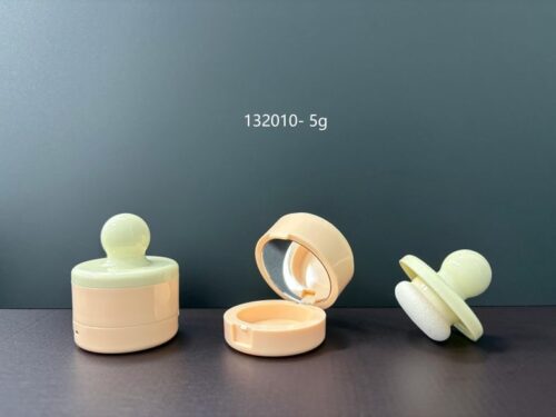 132010
Shaped Compact with Mirror