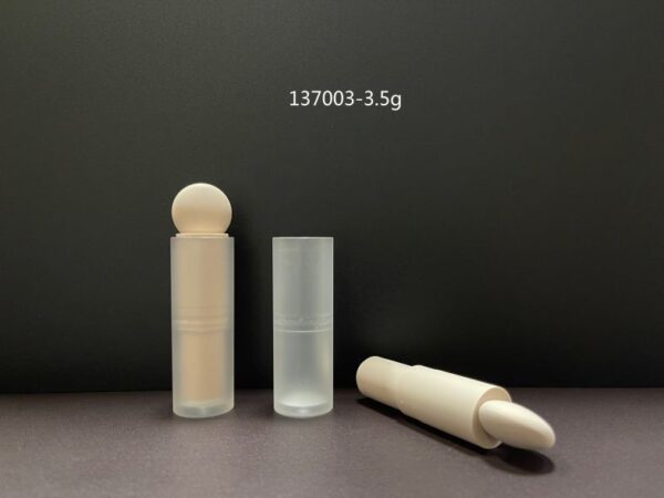 137003
Shaped Lipstick, POM-Free