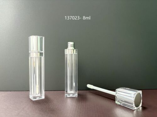 137023
Square Lipgloss with Applicator and Double-Wall