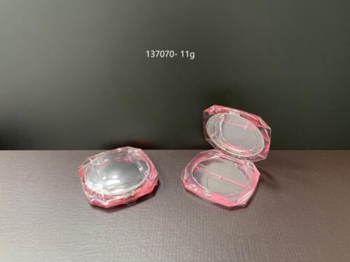 137070
Multi-Color Compact with Snap Closure