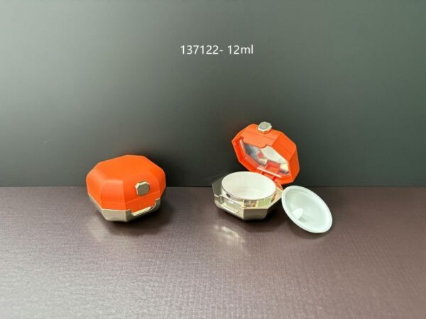 137122
Shaped Jar with Mirror and Push-Button Closure