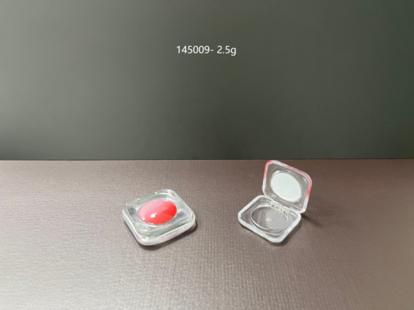 145009
Square Compact with Deco Top and Snap Closure