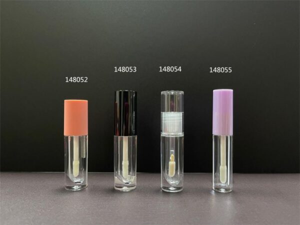 148054
Lipgloss with Applicator