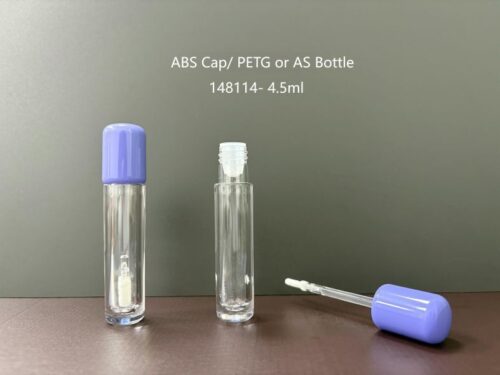 148114
Lipgloss with Applicator