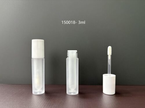 150018
Lipgloss with Applicator