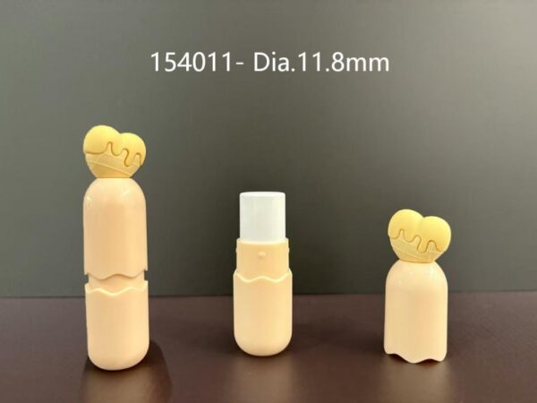 154011
Lipstick with Snap Closure