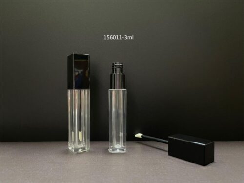 156011
Lipgloss with Applicator