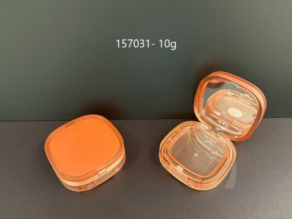 157031
Square Compact with Mirror and Center Plate