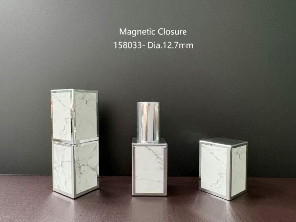 158033-3.5g-Single-Magnetic_Closure-ABS 158033
Square Lipstick