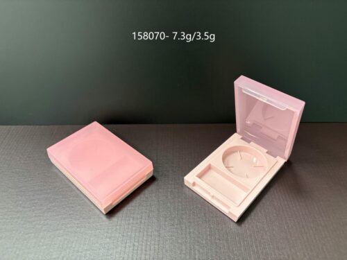 158070
Two-Color Square Compact with Snap Closure