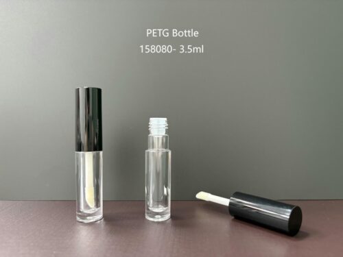 158080
Lipgloss with Applicator
