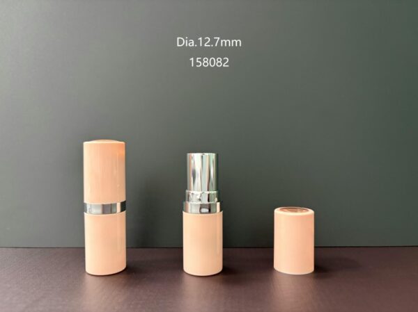158082
Lipstick